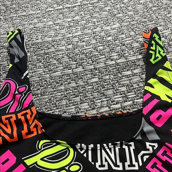 Victoria’s Secret | Unlined Sports Bra - Picture 4 of 10